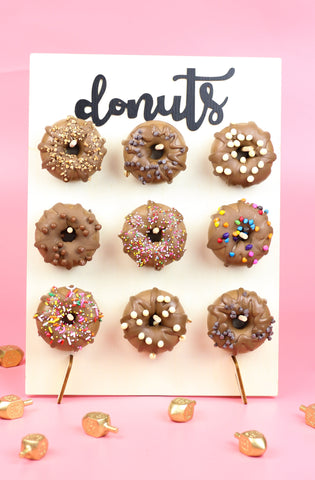 Chanukah Dairy Donut Stand - Dairy